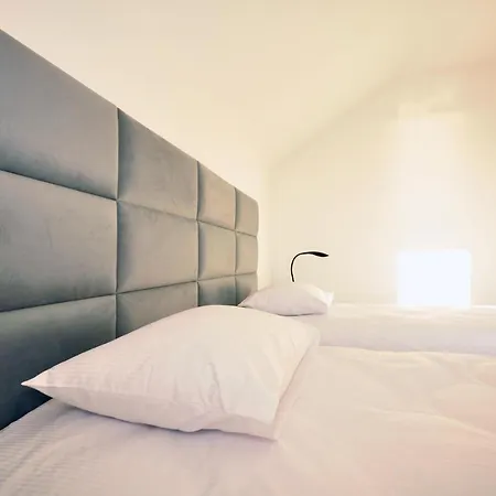 Apartamento Ilona 1 *